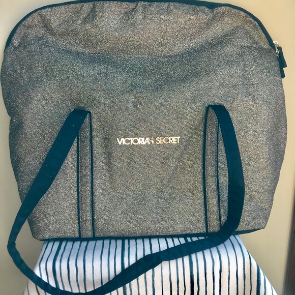 Victoria’s Secret Sparkling Gym Bag - Picture 2 of 4